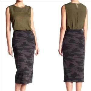 Sanctuary Camo Print Ponte Pencil Skirt Size X-Small NWT